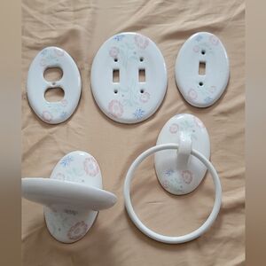 Vtg Melard Porcelain Bath Accessory Set Towel Ring‎ Soap Holder Electric Covers